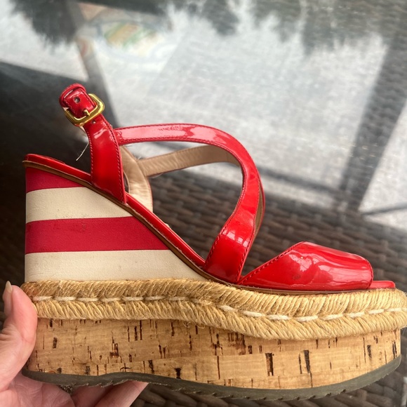 Cute Prada wedge shoes slightly worn but otherwise in very good condition - Picture 2 of 3